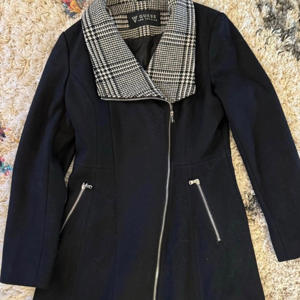 GUESS Women’s winter jacket (size M)